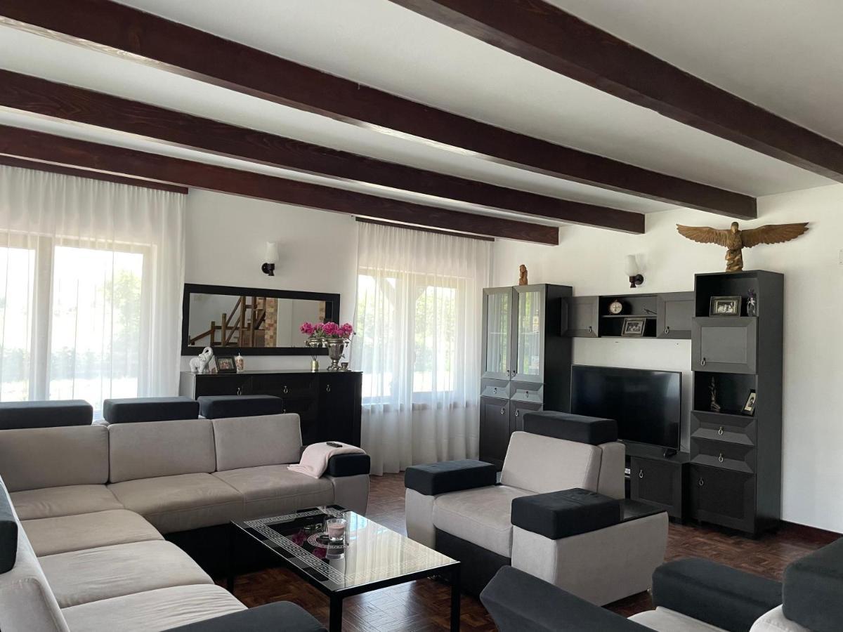 Casa La Doi Nuci Ξενοδοχείο Bradet  Εξωτερικό φωτογραφία